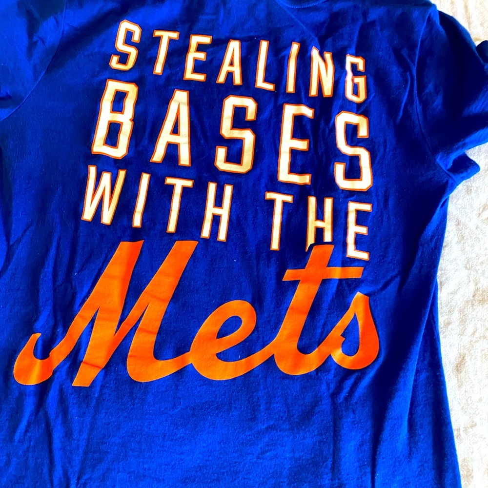 VS pink, NY Mets tee